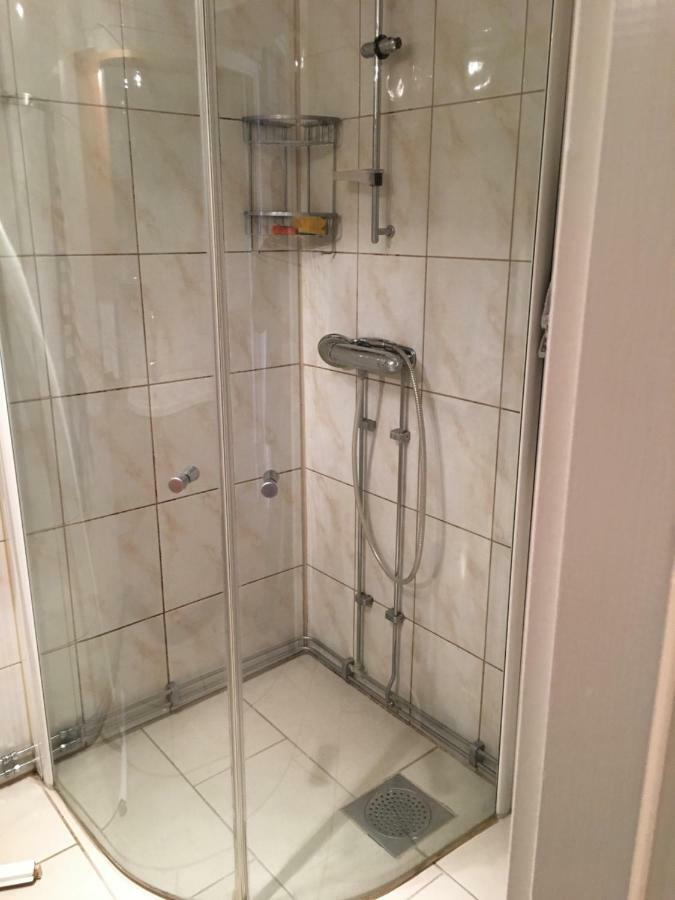 Visby Snack Apartment Ngoại thất bức ảnh